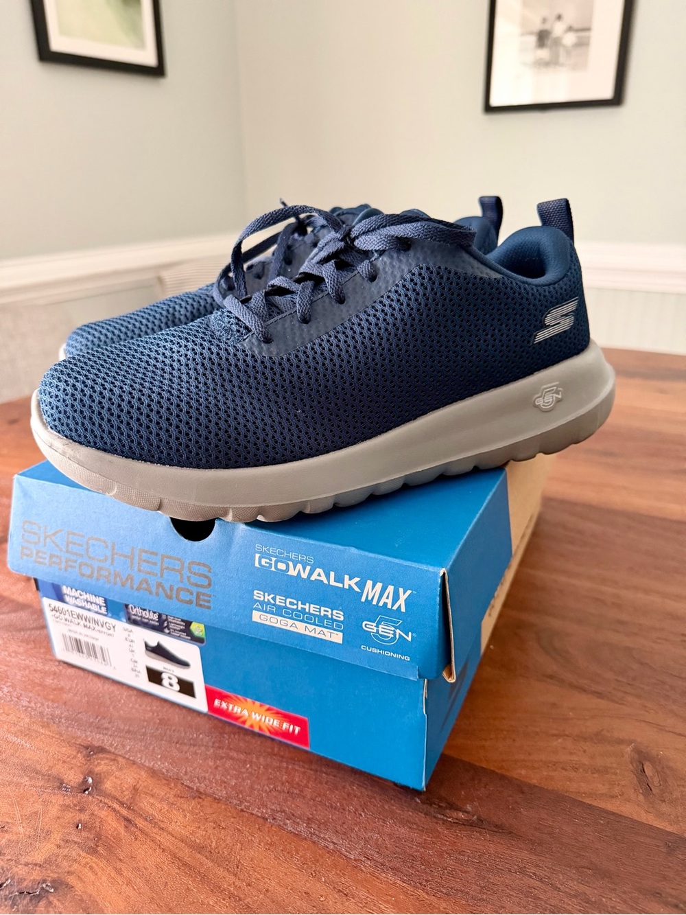 Skechers: Go Walk Max Effort Men's 8 WW Extra Wide Fit Navy Sneakers w/box EUC